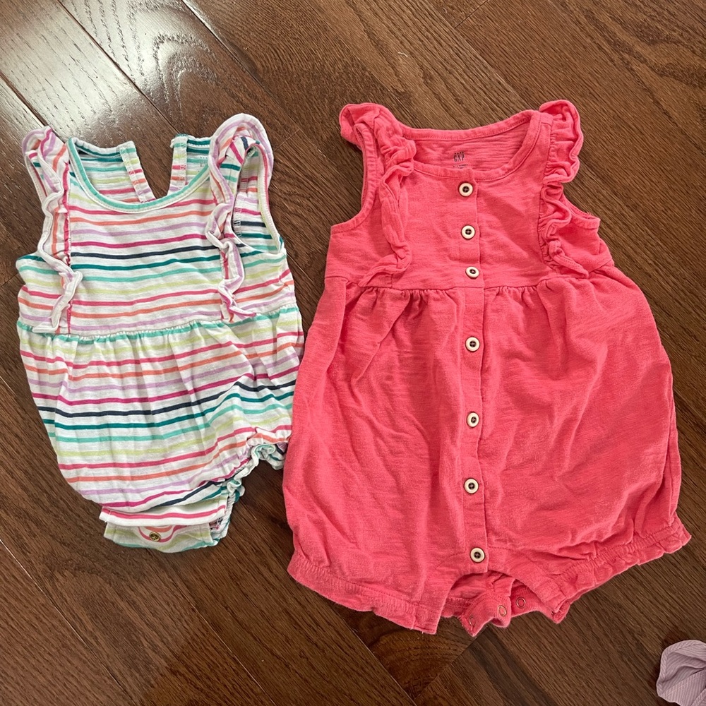 Gap baby outfits